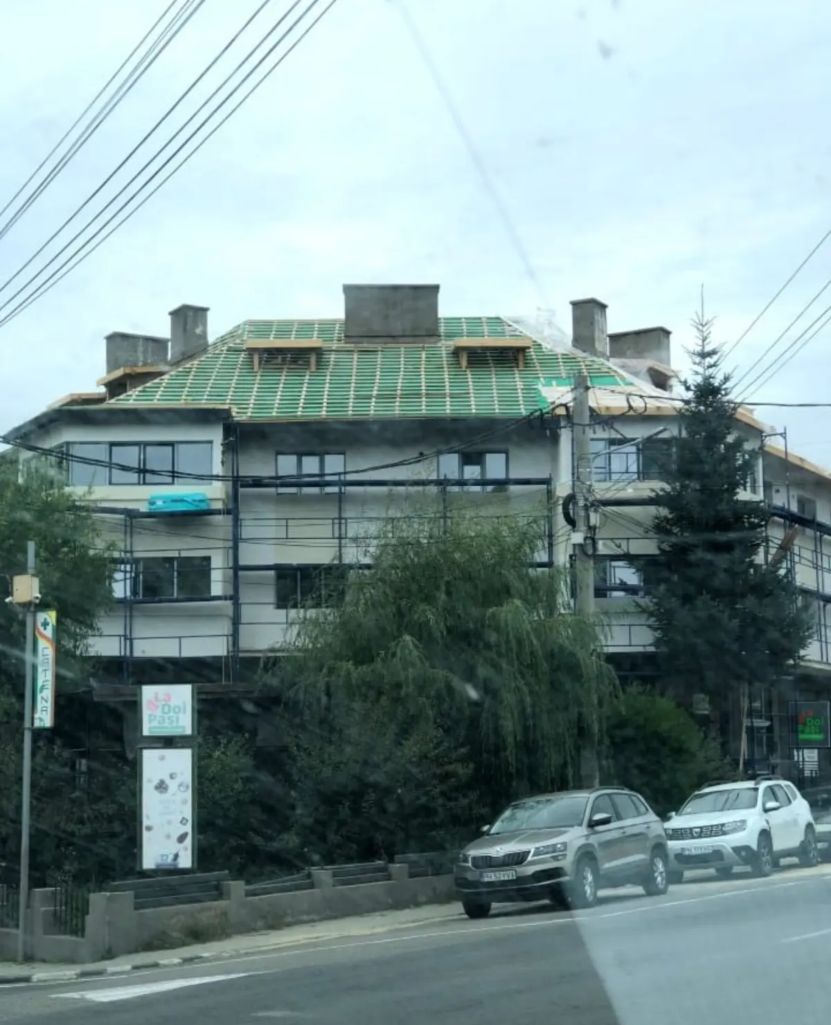 Sarpanta complexa pentru cladire rezidentiala